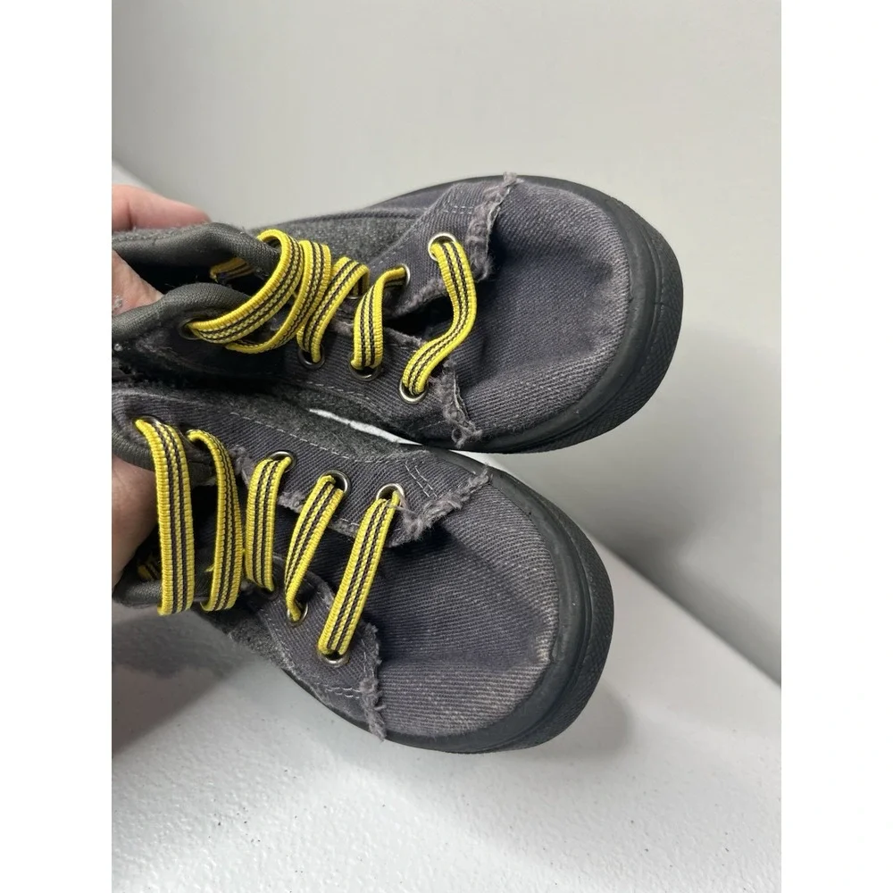 Oomphies‎ Shoes Toddler Boy Size 7C Gray